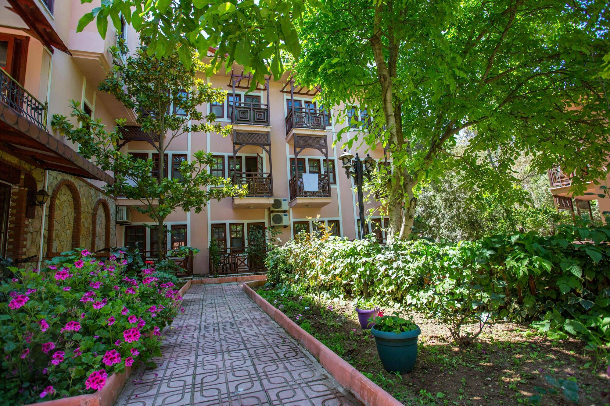 Club Pink Palace Hotel Ölüdeniz Exterior foto